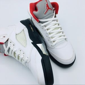 Jordan Retro 5 Fire Red size 5.5y
